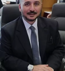 إعادة تكليف الدكتور عمر شريف عمر أمينًا للمجلس الأعلى للمستشفيات الجامعية