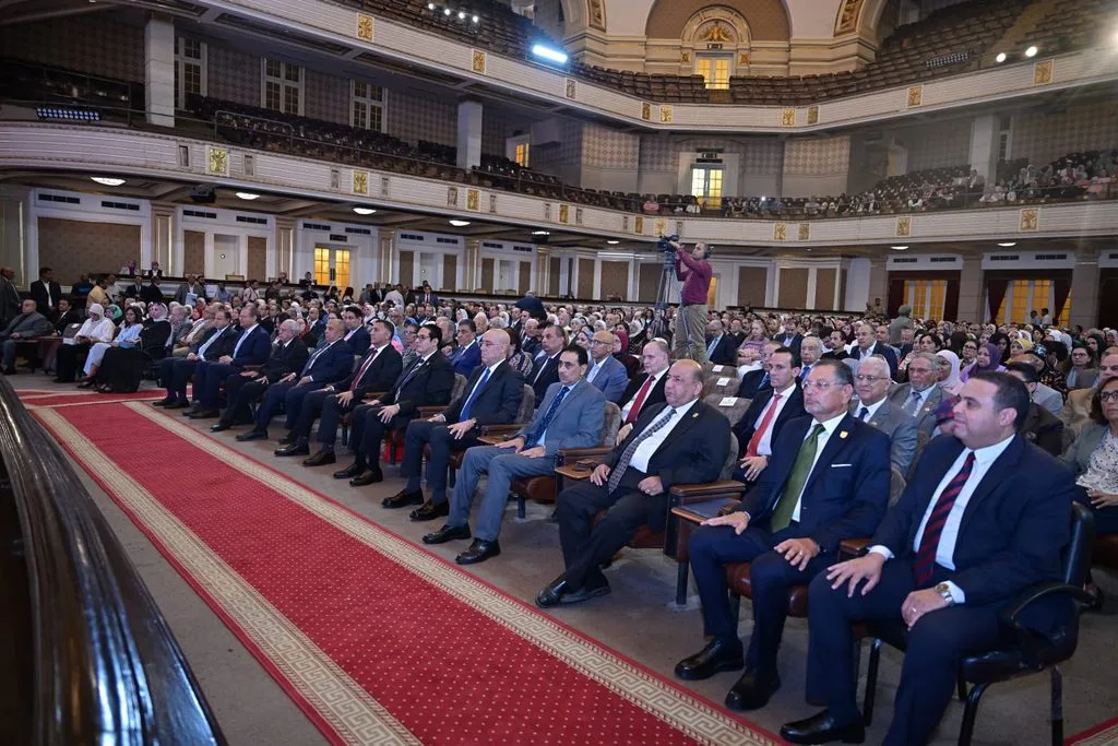 "يوم الوفاء" بجامعة القاهرة.. تكريم رموز الجامعة وأبنائها وشركاء نجاحها 2 - جريدة الجمهورية WhatsApp Image 2026 09 08 at 8.20.14 PM - جريدة الجمهورية