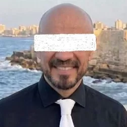 جريمة العجمى.. العثور على جثة فني صيانة موبايلات غارقاً في دمائه وحجز زوجته