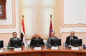 رئيس جامعة الفيوم يستعرض خطة التطوير الشاملة للعام الجامعي الجديد ويؤكد: الإعلام شريك أساسي في بناء الوعي