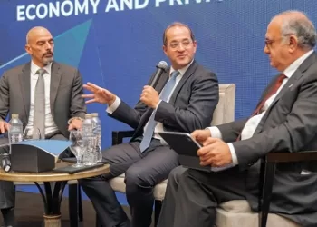 وزير المالية أمام الغرفة الأمريكية: إعداد برنامج اقتصادي جديد وعرضه للنقاش العام قريبًا