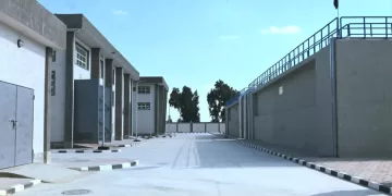 مشروعات “حياة كريمة” بحوش عيسى.. متابعة محطة الصرف الصحي وافتتاح وحدة عناية الأطفال