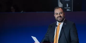 رئيس جامعة المنيا أصدر قرارات بتعيين قيادات جديدة بكلية التمريض