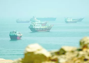 الصراع مستمر.. إيران تتمسك بشروطها لــ {فتح هرمز}.. وترفع جاهزيتها العسكرية 3 - جريدة الجمهورية الصراع مستمر.. إيران تتمسك بشروطها لــ {فتح هرمز}.. وترفع جاهزيتها العسكرية