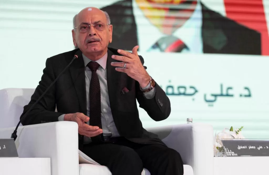 حصل على جائزة النيل للإبداع العربي ..علي جعفر العـلاق: الشاعر الحق لا يقف في حياد من العالم 2 - جريدة الجمهورية العلاق 1 2 - جريدة الجمهورية