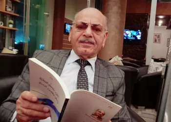 حصل على جائزة النيل للإبداع العربي ..علي جعفر العـلاق: الشاعر الحق لا يقف في حياد من العالم