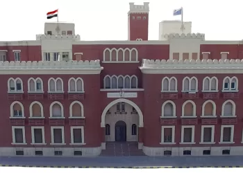 جامعة الإسكندرية تناقش ميكنة خدمات المدن الجامعية والاستعداد للعام الدراسي الجديد