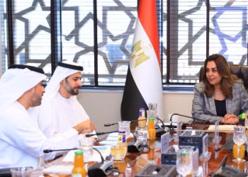 منال عوض تبحث مع «الصندوق الدولي للحفاظ على الحبارى» تعزيز التعاون وصون محمية «العميد»