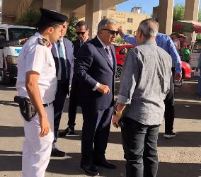 محافظ الدقهلية يتفقد موقف «سندوب» لمتابعة انتظام حركة نقل الطلاب والمواطنين