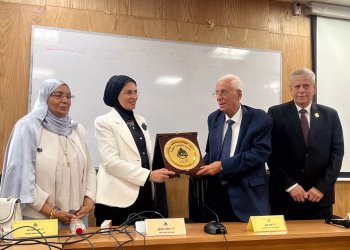 جامعة القاهرة الأهلية تستضيف حسام موافي في لقاء مفتوح مع طلاب القطاع الصحي بالجامعة